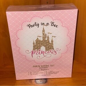 PRINCESS 43 PC PARTY IN BOX KIT- NEW